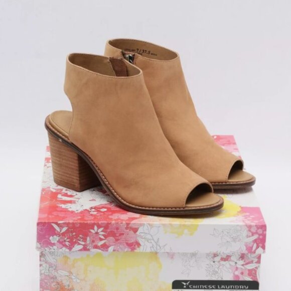 Chinese Laundry Calvin Women's Bootie in Natural Nubuck, US 10 - New/Box - Picture 4 of 5